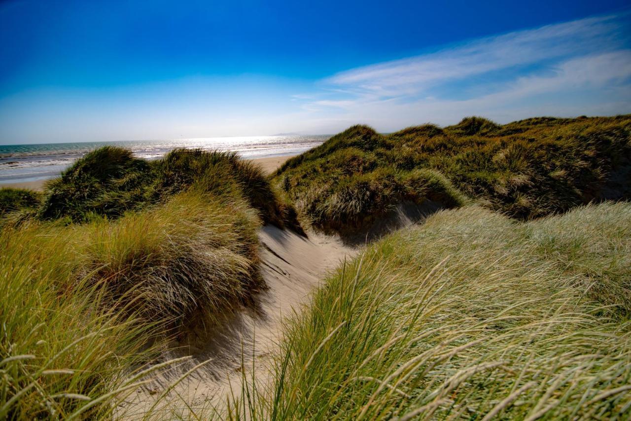Beach Road Holiday Park Otatara Buitenkant foto